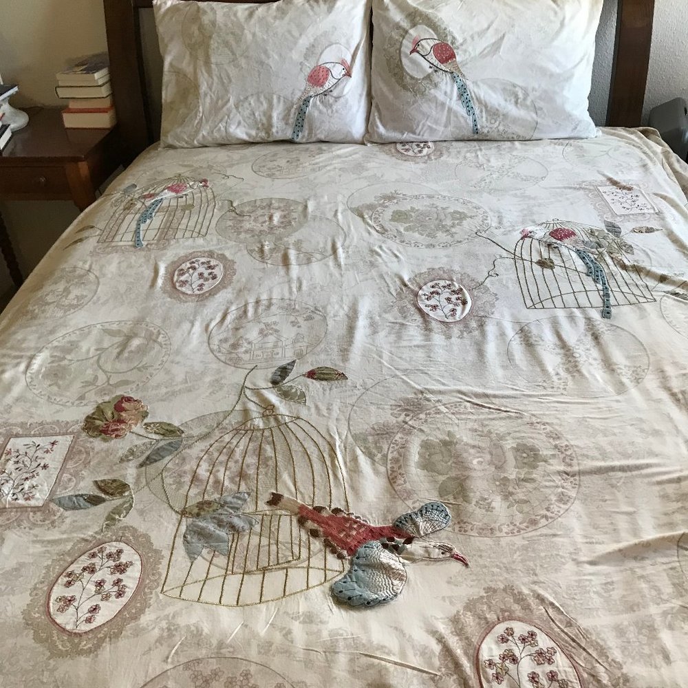Cynthia Rowley Duvet Cover with 2 Matching Pillow Shams